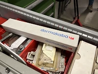 Partij sloten, deuronderdelen en spanmateriaal - afbeelding 25 van  57