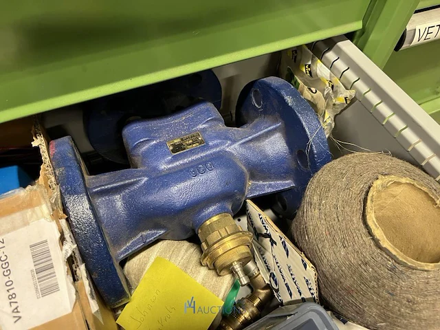 Partij sloten, deuronderdelen en spanmateriaal - afbeelding 33 van  57