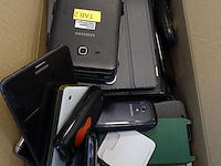 Partij smartphones en tablets - afbeelding 1 van  5