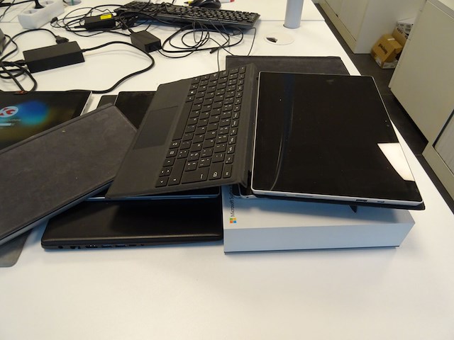 Partij smartphones en tablets - afbeelding 5 van  5