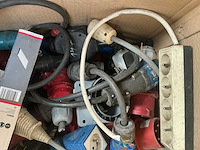 Partij snoeren en stopcontacten - afbeelding 6 van  7