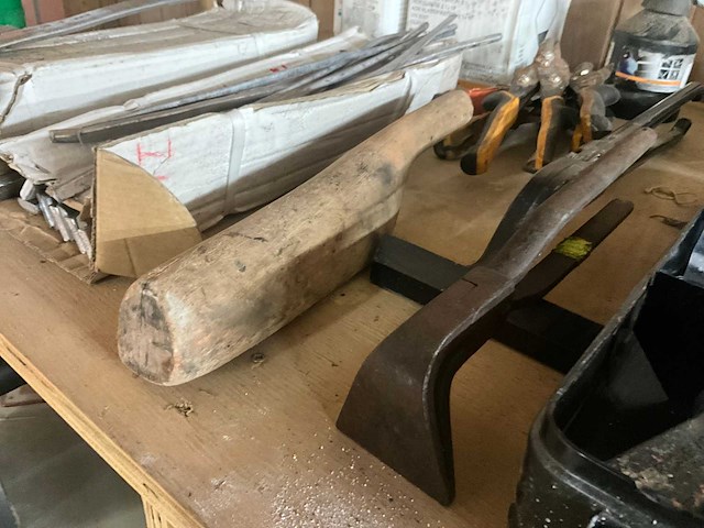 Partij soldeer benodigdheden/toebehoren - afbeelding 2 van  8