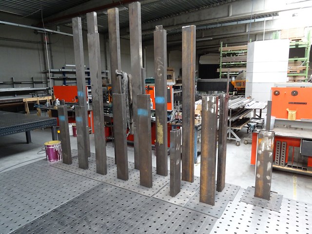 Partij sorteerkoffers + inhoud - afbeelding 2 van  15