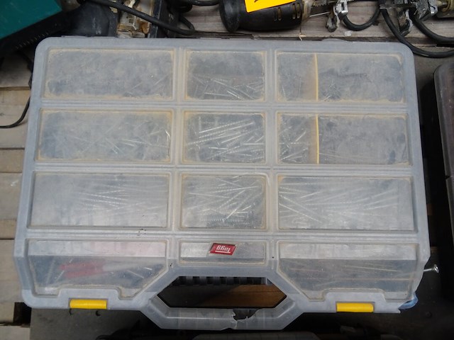 Partij sorteerkoffers + inhoud - afbeelding 8 van  15