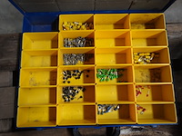 Partij sorteerkoffers + inhoud - afbeelding 9 van  23