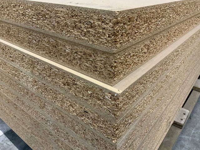 Partij spaanplaten 3055x1300x38mm 10 stuks nieuw - afbeelding 1 van  1