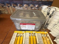 Partij spaghettiborden + soepkommen - afbeelding 2 van  4