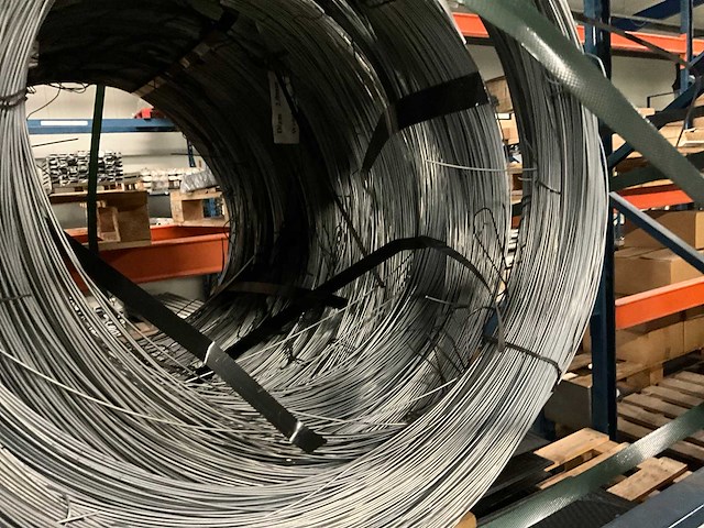 Partij spandraad - afbeelding 7 van  7