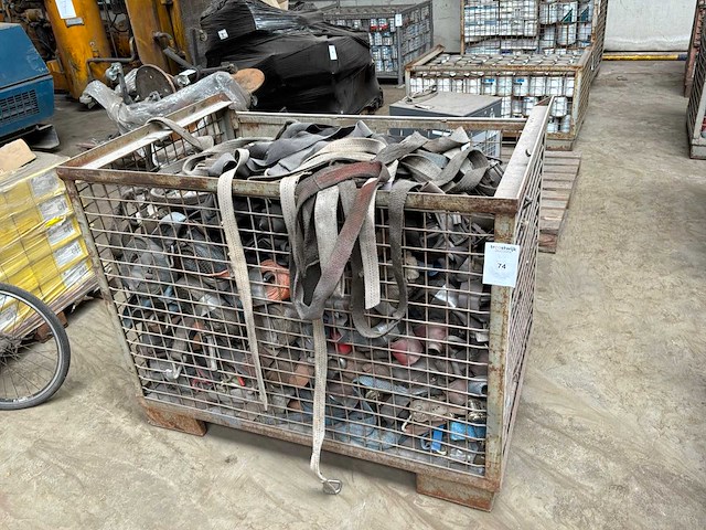 Partij spanriemen en ratelgespen - afbeelding 1 van  2