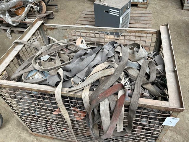 Partij spanriemen en ratelgespen - afbeelding 2 van  2