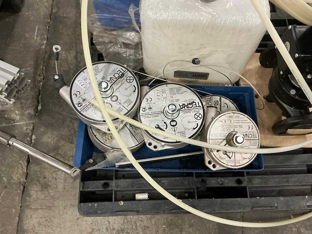 Partij spare parts - afbeelding 5 van  10