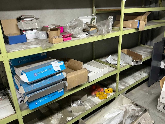 Partij spare parts - afbeelding 1 van  14