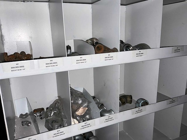 Partij spare parts - afbeelding 4 van  23