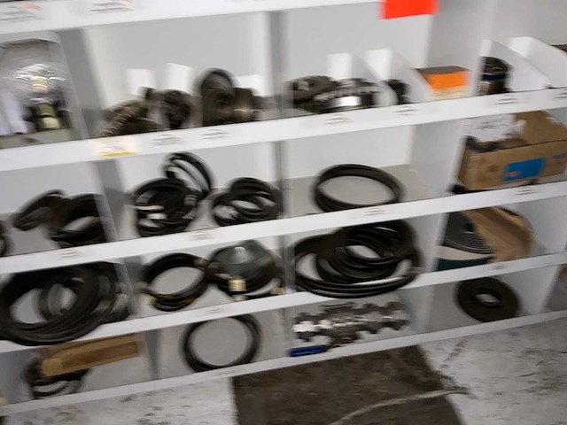 Partij spare parts - afbeelding 7 van  23