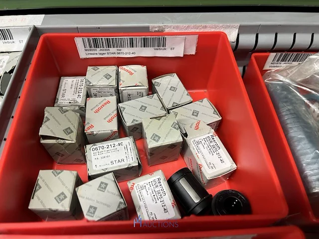 Partij speciale lagers, glijlagers en lineaire lagerdelen - afbeelding 9 van  222