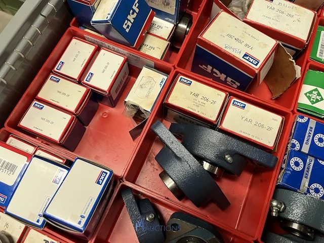 Partij speciale lagers, glijlagers en lineaire lagerdelen - afbeelding 41 van  222