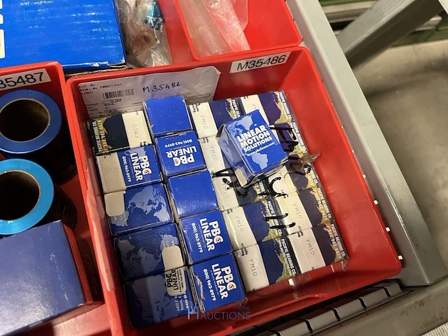 Partij speciale lagers, glijlagers en lineaire lagerdelen - afbeelding 49 van  222