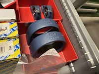 Partij speciale lagers, glijlagers en lineaire lagerdelen - afbeelding 72 van  222