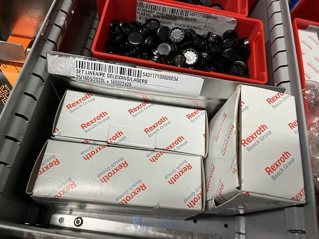 Partij speciale lagers, glijlagers en lineaire lagerdelen - afbeelding 85 van  222