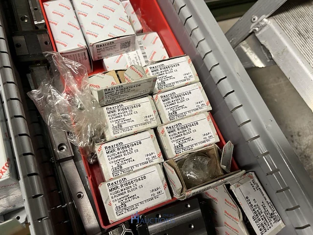 Partij speciale lagers, glijlagers en lineaire lagerdelen - afbeelding 89 van  222