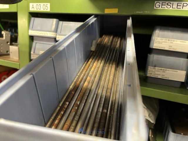 Partij speciale lagers, glijlagers en lineaire lagerdelen - afbeelding 108 van  222
