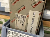 Partij speciale lagers, glijlagers en lineaire lagerdelen - afbeelding 137 van  222