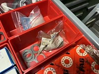 Partij speciale lagers, glijlagers en lineaire lagerdelen - afbeelding 178 van  222