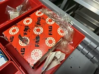 Partij speciale lagers, glijlagers en lineaire lagerdelen - afbeelding 180 van  222