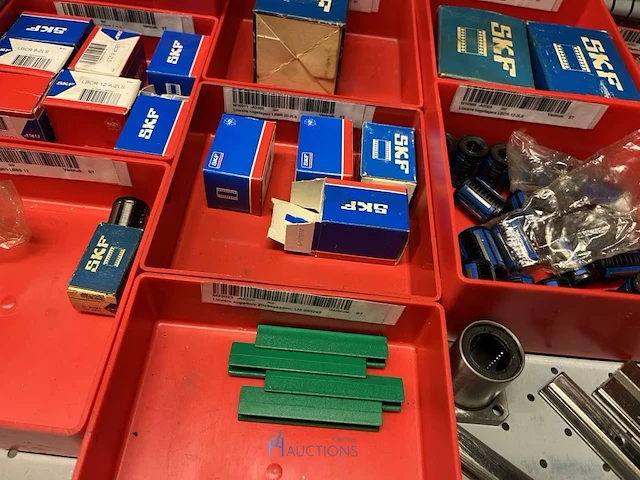 Partij speciale lagers, glijlagers en lineaire lagerdelen - afbeelding 214 van  222