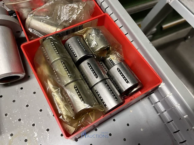 Partij speciale lagers, glijlagers en lineaire lagerdelen - afbeelding 222 van  222