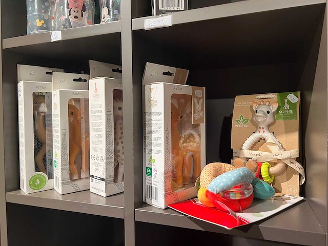 Partij speelgoed en accessoires (300x) - afbeelding 2 van  5