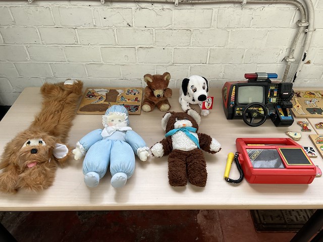 Partij speelgoed - afbeelding 1 van  5