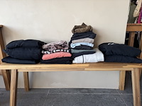 Partij sportkledij - afbeelding 1 van  16