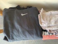 Partij sportkledij - afbeelding 10 van  16