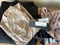 Partij sportkledij - afbeelding 11 van  16