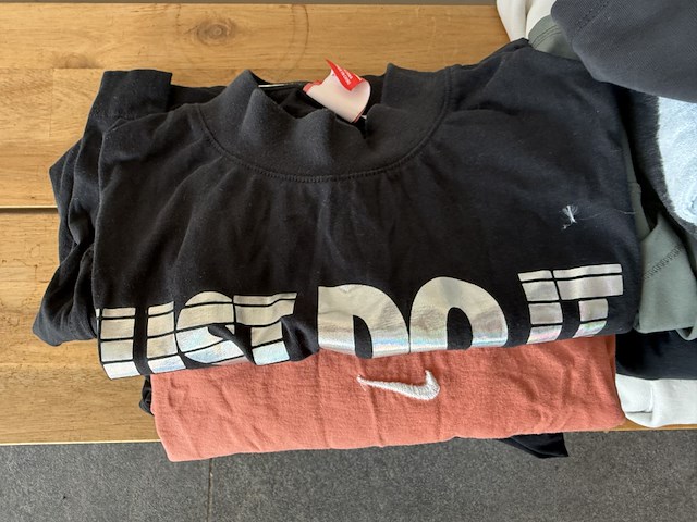 Partij sportkledij - afbeelding 12 van  16