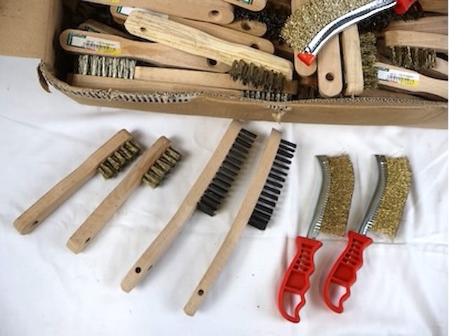 Partij staalborstel - afbeelding 2 van  7