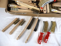 Partij staalborstel - afbeelding 2 van  7