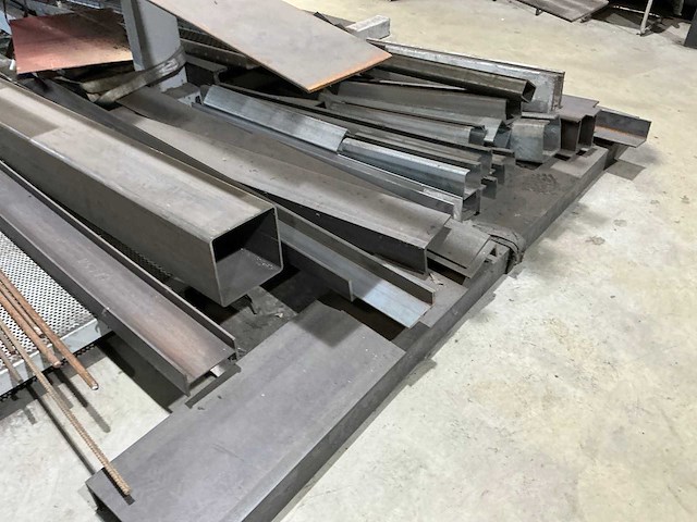 Partij stafstaal - afbeelding 1 van  5