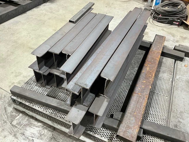 Partij stafstaal - afbeelding 5 van  5