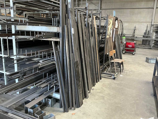 Partij stafstaal - afbeelding 1 van  4