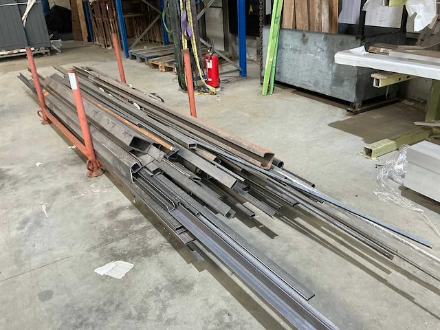 Partij stafstaal - afbeelding 1 van  5