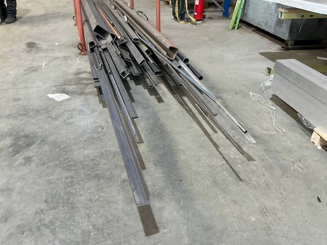 Partij stafstaal - afbeelding 2 van  5