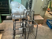 Partij stalen frames - afbeelding 1 van  4
