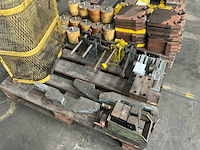 Partij stalen machine delen - afbeelding 1 van  3