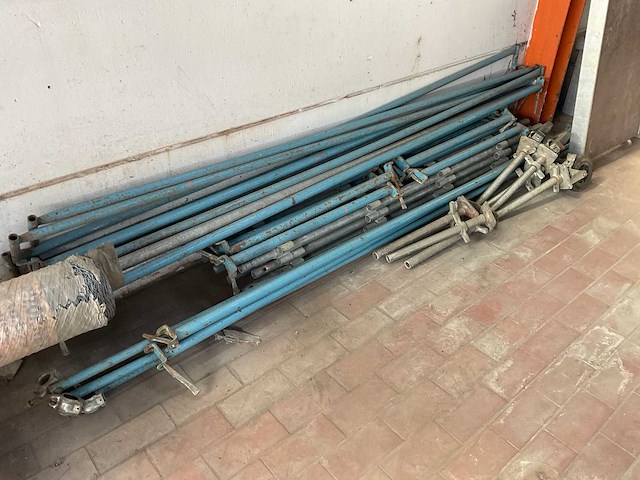 Partij stalen profielen - afbeelding 1 van  1