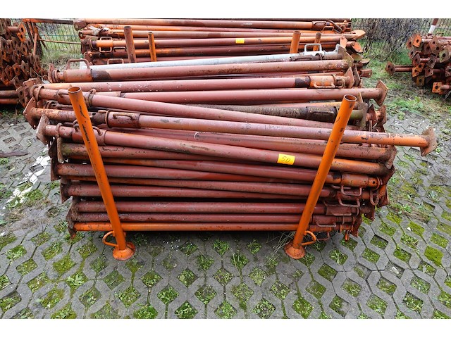 Partij stansoenen + houder - afbeelding 1 van  2