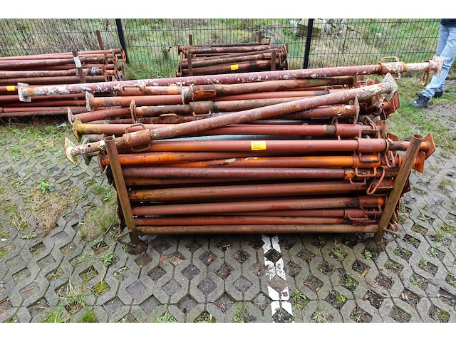 Partij stansoenen + houder - afbeelding 1 van  2