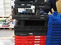 Partij stapelbare bakken - afbeelding 4 van  5