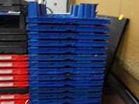 Partij stapelbare bakken - afbeelding 5 van  5